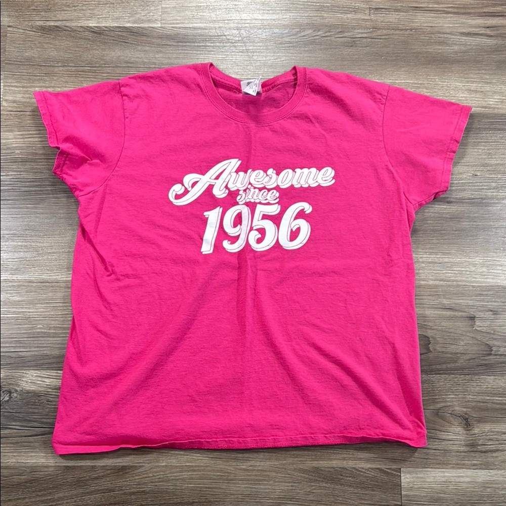 Women's Size‎ XL Hot Pink Awesome Since 1956 Short Sleeve Tshirt